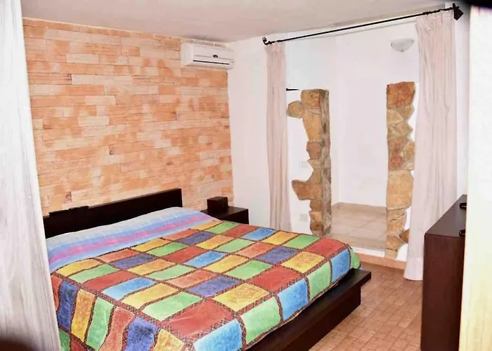 In Villa, 3 Minutes Walk, 3 Minuti A Piedi Apartamento *